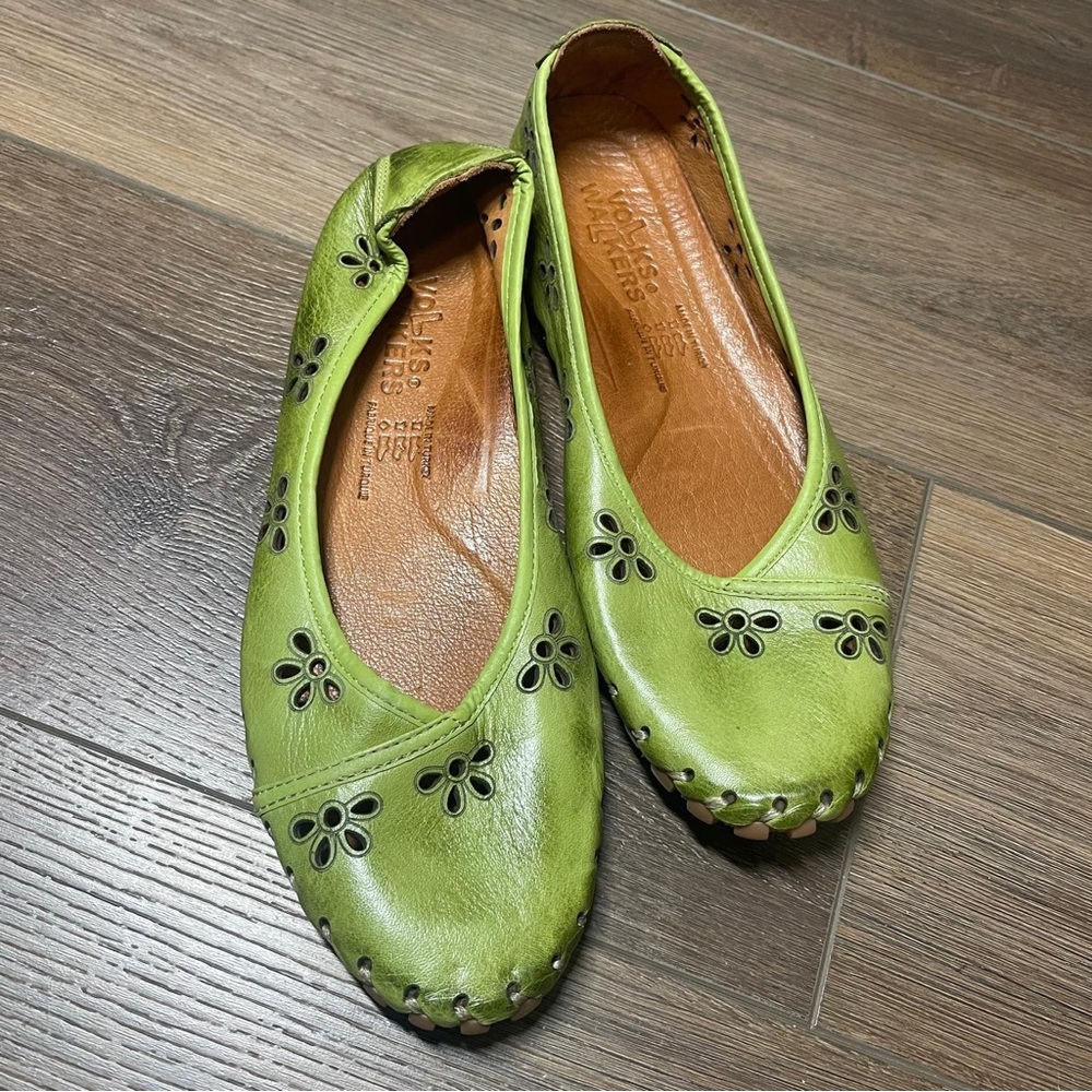 Volks Walkers Flats Shoes